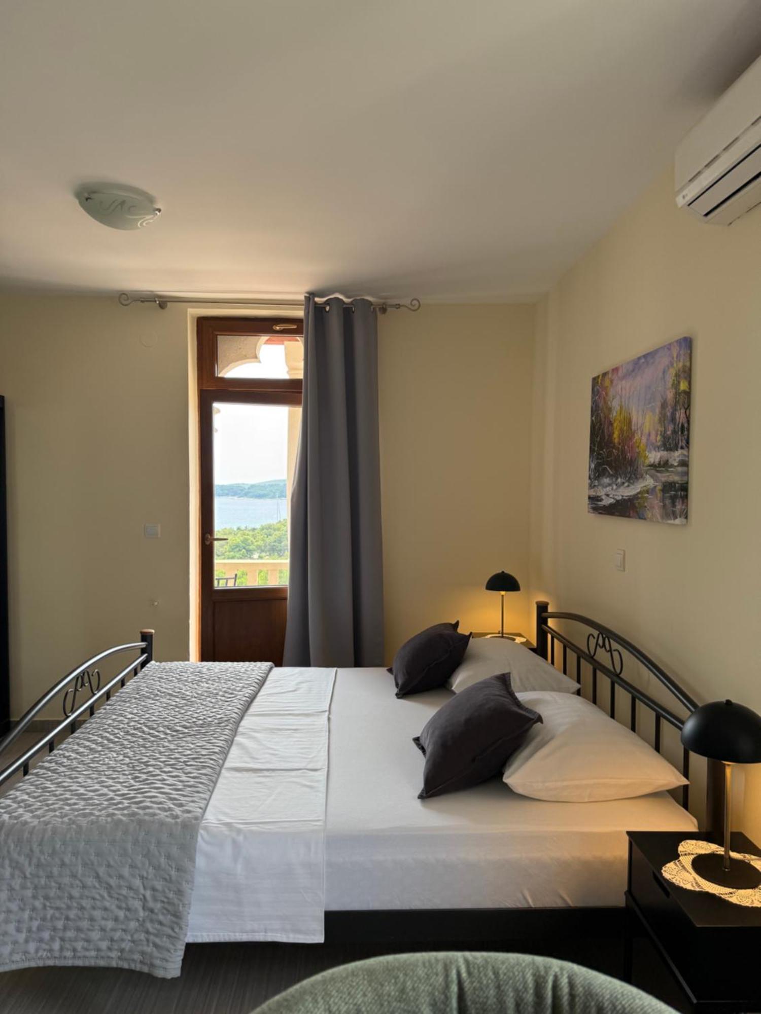 Dinka Hvar Town